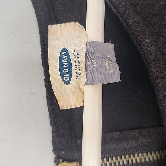 Old navy classic tank - Picture 3 of 3